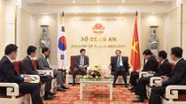 Bộ trưởng Tô Lâm tiếp Đại sứ Hàn Quốc tại Việt Nam