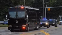 Khám phá siêu xe bus chống đạn “Ground Force One” dành cho Tổng thống Mỹ