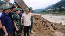 Bộ trưởng Bộ Tài nguyên và Môi trường thị sát tâm lũ Mù Cang Chải
