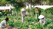 Nữ cảnh sát cảm hóa phạm nhân bằng tấm lòng