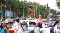 Phục vụ nhân dân có kỳ nghỉ lễ an vui