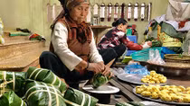 Hối hả làng nghề vào Tết