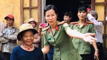 Những bóng hồng làm theo lời Bác