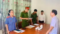 Tạm giam nguyên chủ tịch và cán bộ địa chính xã tham nhũng trong GPMB