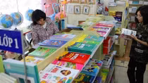 Lo ngại cạnh tranh không lành mạnh trong việc lựa chọn sách giáo khoa