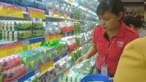 Doanh nghiệp vừa và nhỏ vẫn khó “chen chân” đưa hàng vào siêu thị