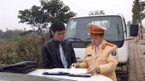 Tài xế xe Bus Cầu Bươu “say rượu” chở khách