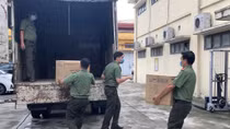 Chuyển trang thiết bị, hóa chất phòng chống dịch hỗ trợ Công an 7 tỉnh thành