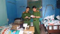Hơn 2 tấn mì chính giả hàng hiệu bị tóm ở Nam Định