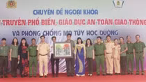 Tuyên truyền Luật giao thông và phòng chống ma tuý học đường