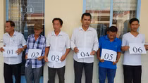 Bắt quả tang cán bộ ngành thuế và ngân hàng đánh bạc ăn tiền
