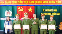 Công an Hải Phòng khen thưởng Phòng Cảnh sát PCTP về môi trường