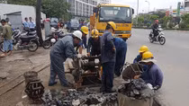 Chi 700 tỷ đồng vớt rác trên kênh rạch mỗi năm nhưng vẫn ô nhiễm