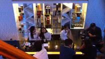 Thâm nhập những quán bar “ba không” ở Hà Nội