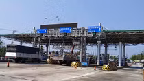 Thu phí tự động không dừng: Chỉ 23,4% xe sử dụng