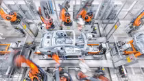 Vượt qua COVID-19, Audi và Daimler sẽ sản xuất trở lại vào cuối tháng này?