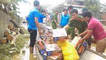 Nỗ lực giúp dân khắc phục hậu quả sau lũ