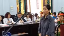 Xử vụ 103 cháu bé bị sùi mào gà: Nữ y tá từ chối luật sư muốn tự bào chữa
