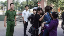 Tủi phận ngày trở về!