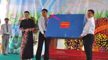 Chủ tịch Quốc hội dự lễ khai giảng ở Đồng Tháp