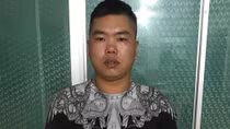 Khởi tố nhóm cho vay nặng lãi, tạt nước sơn vào nhà dân