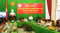 Họp báo tổ chức Hội nghị hợp tác các địa phương Việt - Pháp tại Cần Thơ