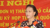 Chủ tịch QH Nguyễn Thị Kim Ngân tiếp xúc cử tri tại Cần Thơ
