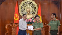 Công an tỉnh PrâyVeng thăm Công an tỉnh Đồng Tháp