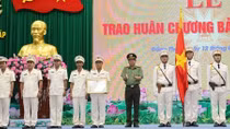 Trao Huân chương Bảo vệ Tổ quốc tặng 4 tập thể Công an tỉnh Đồng Tháp