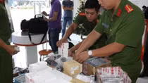 Phát hiện lô Iphone 6, Samsung không rõ nguồn gốc