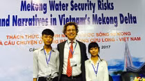 Sáng kiến “độc” của hai học sinh nghèo được Hội thảo quốc tế quan tâm