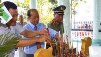 Công an Vĩnh Long kỷ niệm 70 năm Ngày thương binh, liệt sĩ 