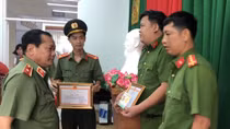 Khen thưởng Công an Ninh Kiều triệt phá băng nhóm chuyên trộm xe SH
