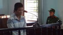 Bị nhắc nhở nhậu khuya, cháu lấy mảnh sành giết chú ruột