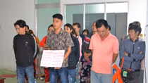 6 “quý bà” đánh bạc ở Gò Công bị khởi tố
