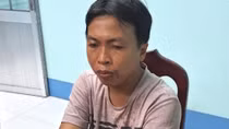 Gã đàn ông gọi điện cho anh rể nói đã giết vợ và con