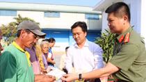Ấm áp tình xuân với đất biển Kiên Giang