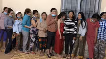 12 người phụ nữ bị bắt tại sới bạc trong căn nhà hoang