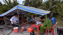 Triệt phá sòng bạc tổ chức trên ghe vùng sông nước