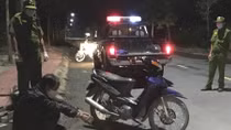 Tên trộm nguy hiểm chống trả Cảnh sát 113