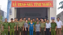 Công an Đồng Tháp trao nhà tình nghĩa