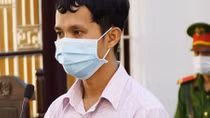 Kẻ đồi bại xâm hại con chủ quán ăn lĩnh 15 năm tù