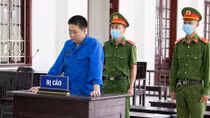 Đâm chủ sà lan vì không vay được 20 triệu đồng