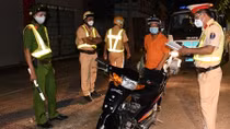 Công an tỉnh Trà Vinh siết chặt việc thực hiện giãn cách xã hội