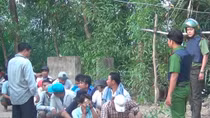 "Chủ trường gà" nhờ người mang "quà" tới gặp Công an xin giúp đỡ