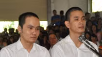 Giết người, 2 bị cáo chia nhau 35 năm tù