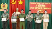 Học viện Chính trị CAND bế giảng lớp hoàn thiện trung cấp lý luận chính trị