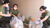 Công an Tiền Giang hỗ trợ người dân tiêu thụ nông sản