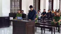 Đâm chết người vì bị đánh, lãnh 9 năm tù
