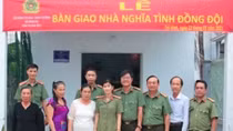 Công an Trà Vinh trao nhà nghĩa tình đồng đội